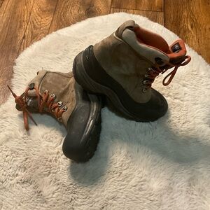 The North Face Heat Seeker Youth Size 3 Chilkat Boots Lace Up Ankle Hiking‎ Snow